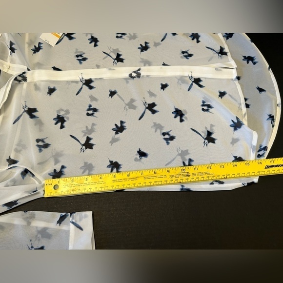 Two by Vince Camuto sheer long sleeve bird print button down shirt. Sz-S NWT Z5 - Picture 9 of 11